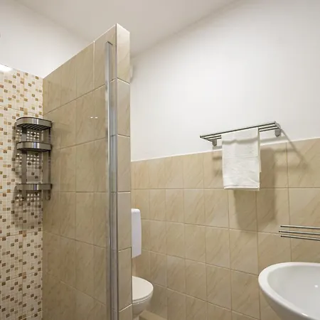 Gellén Panzió 3* Debrecen