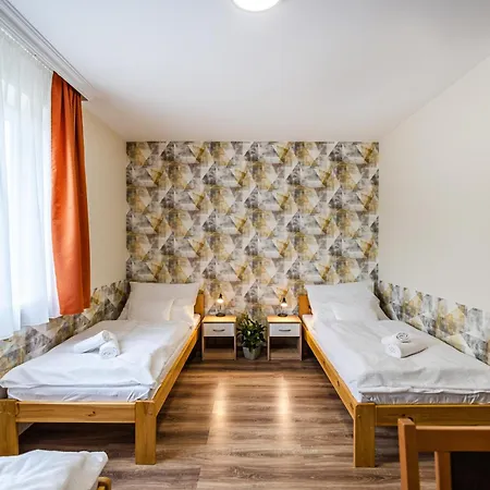 Gellén Panzió 3* Debrecen