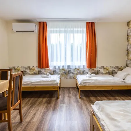 Gellén Panzió Couette-café