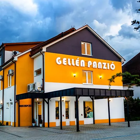 Gellén Panzió Alojamento de Acomodação e Pequeno-almoço